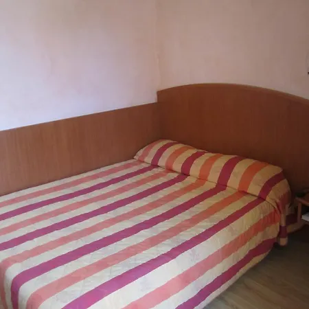 Hotel Athena Отель 3*