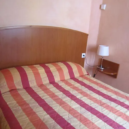 Hotel Athena Отель 3*
