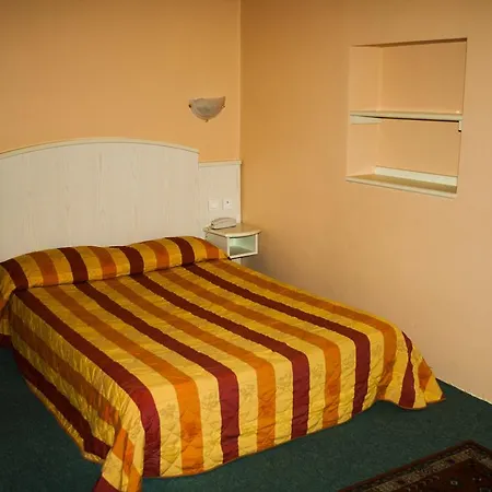 Отель Hotel Athena 3*