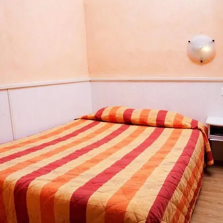 Hotel Athena Бастия