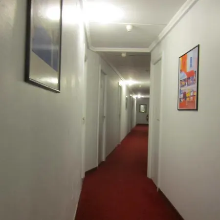 Отель Hotel Athena