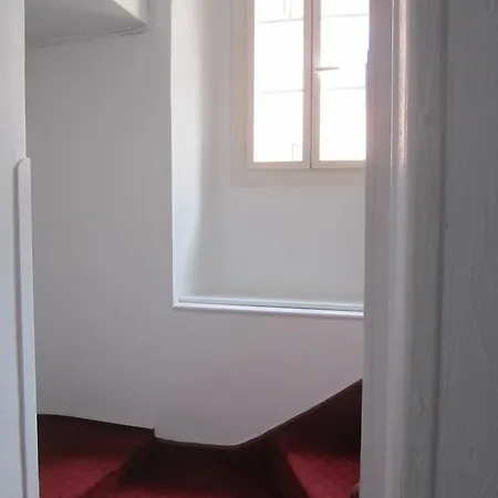 Hotel Athena 3*