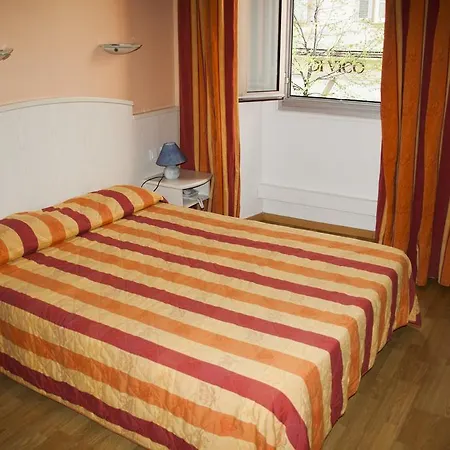 Hotel Athena